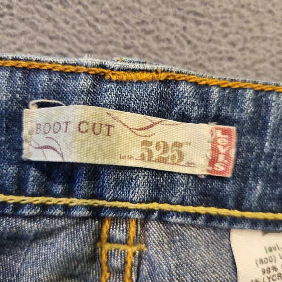 Levi's 525 Jeans Women's 6S Blue Medium Wash Boot Cut Stretch Jeans Distressed - Picture 4 of 11